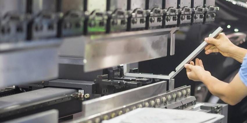 هنگام خرید دستگاه CNC یا هیدرولیک به چه نکاتی باید توجه کنیم؟